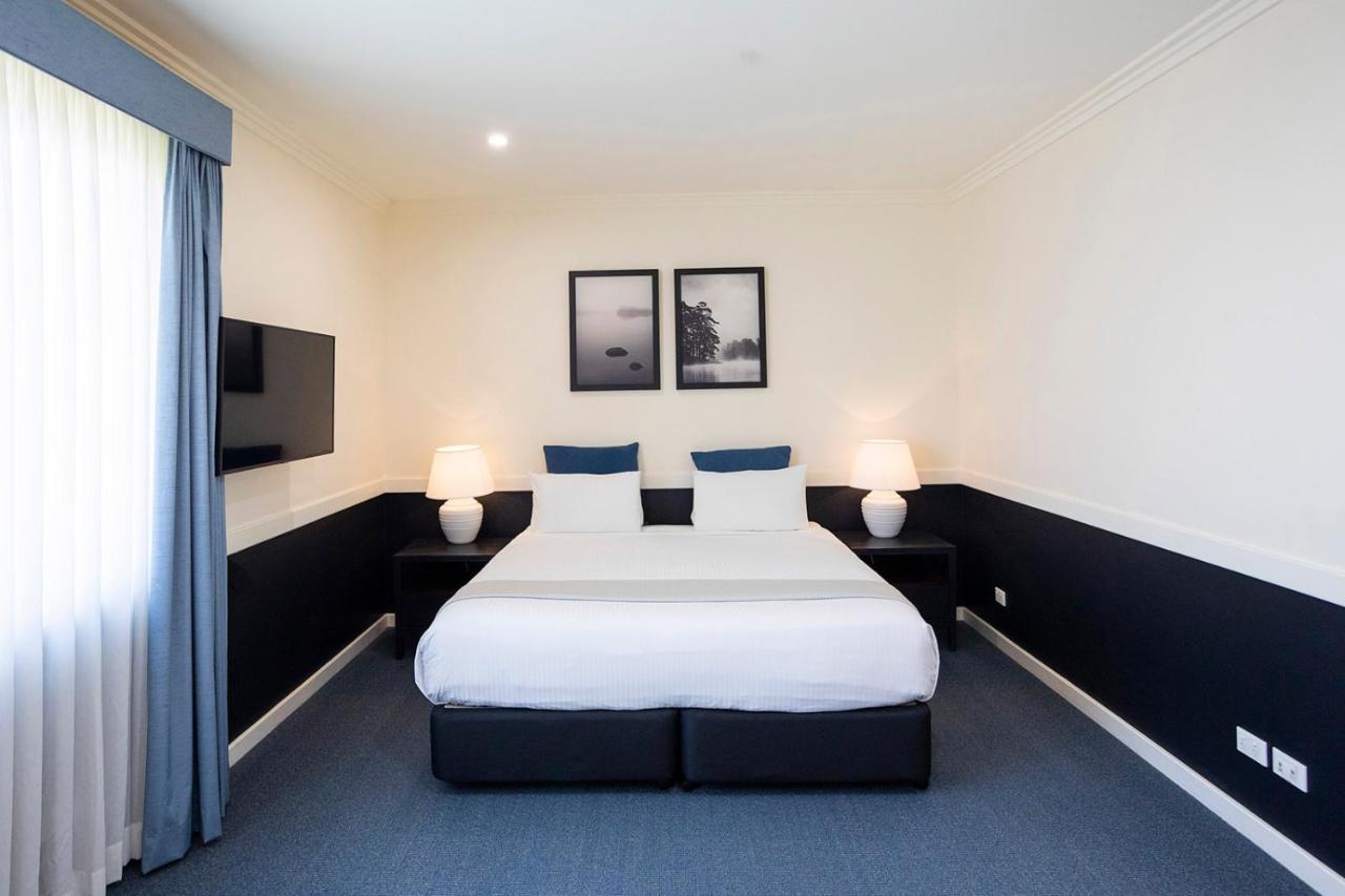 Hawkesbury Race Club Motel Γουίνσδορ Εξωτερικό φωτογραφία A room at the hotel