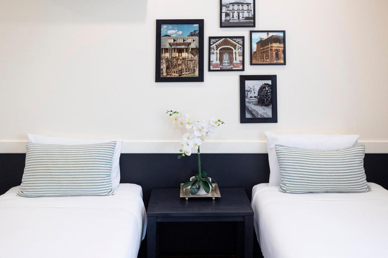 Hawkesbury Race Club Motel Γουίνσδορ Εξωτερικό φωτογραφία Deluxe Room