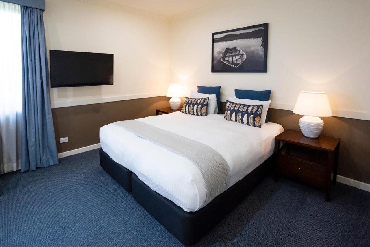 Hawkesbury Race Club Motel Γουίνσδορ Εξωτερικό φωτογραφία A room at the hotel